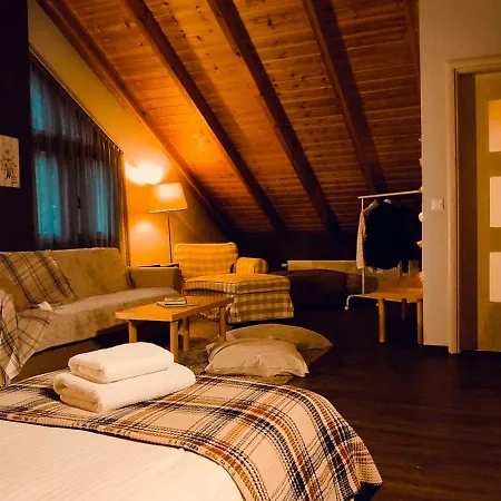 Domek alpejski Coquelicot Kalawrita